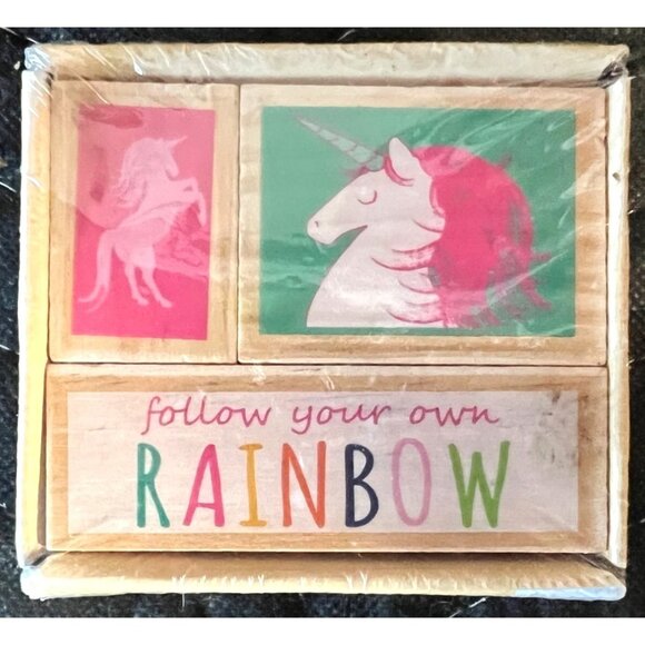 2018 Hampton Art 3-Piece Rainbow & Unicorn Stamp Set VW0141 1104221 - Picture 1 of 3